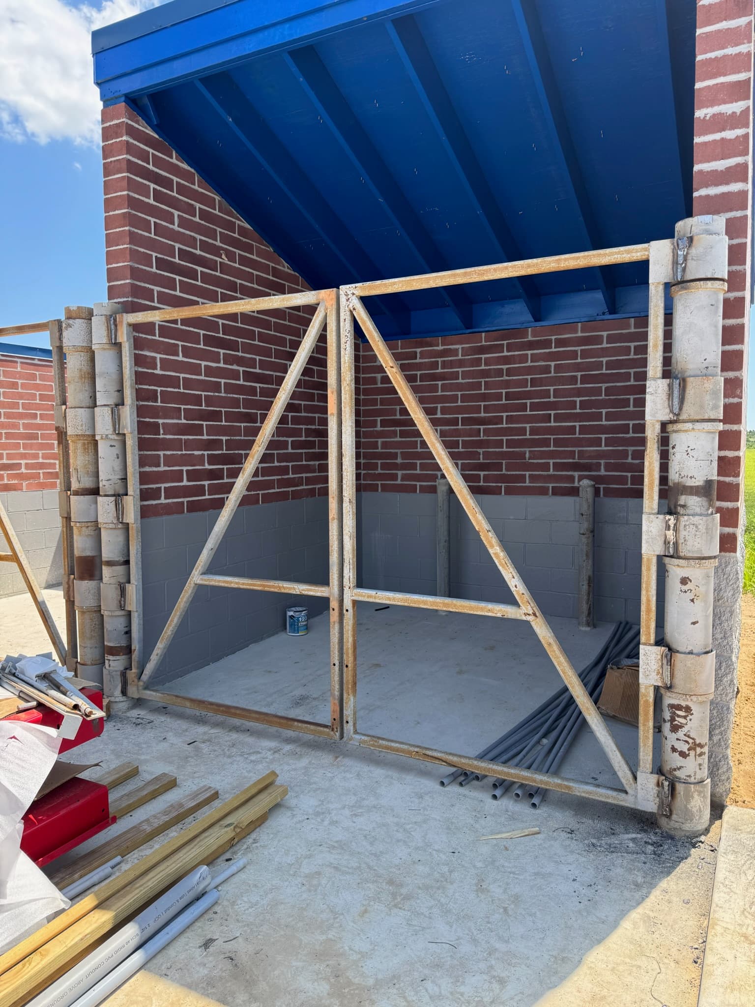 Enclosure framing